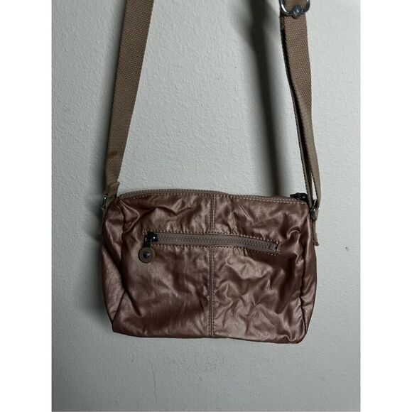 Kipling Hb6556 Wes GM Crossbody Bag Gleaming Rose Gold Mettalic - Picture 6 of 14